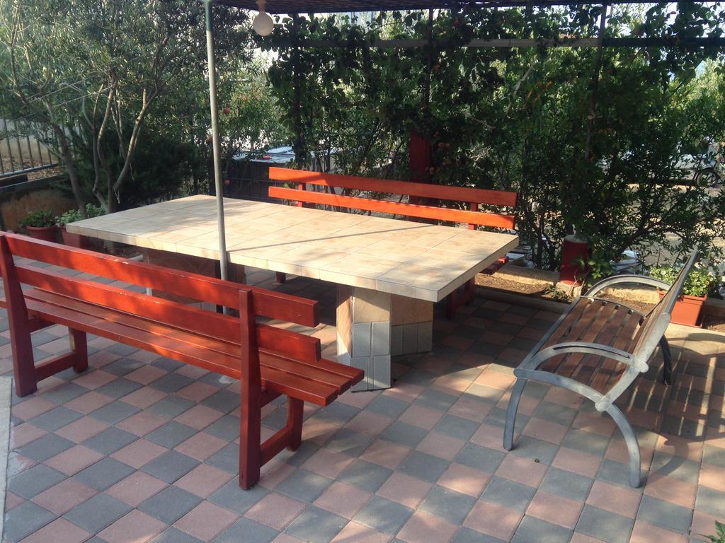 Gala Apartments Omiš Dış mekan fotoğraf