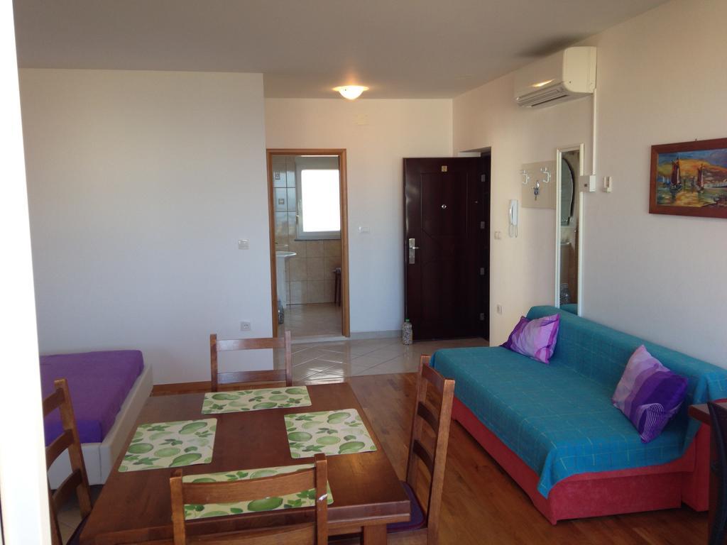 Gala Apartments Omiš Dış mekan fotoğraf
