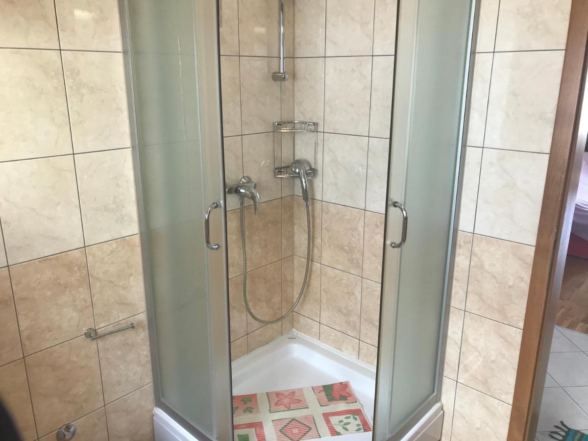 Gala Apartments Omiš Dış mekan fotoğraf