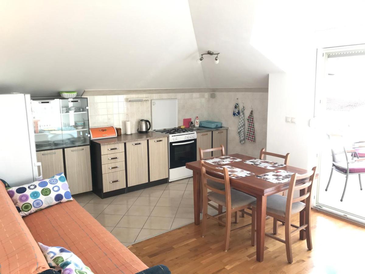Gala Apartments Omiš Dış mekan fotoğraf