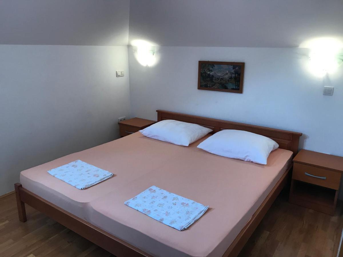 Gala Apartments Omiš Dış mekan fotoğraf