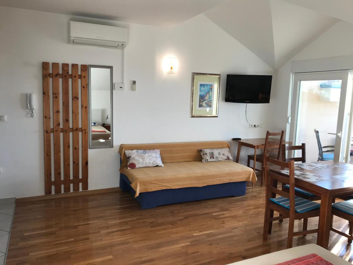 Gala Apartments Omiš Dış mekan fotoğraf